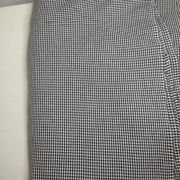 New polyester blend herringbone fabric one yard by 58" - Picture 5 of 8